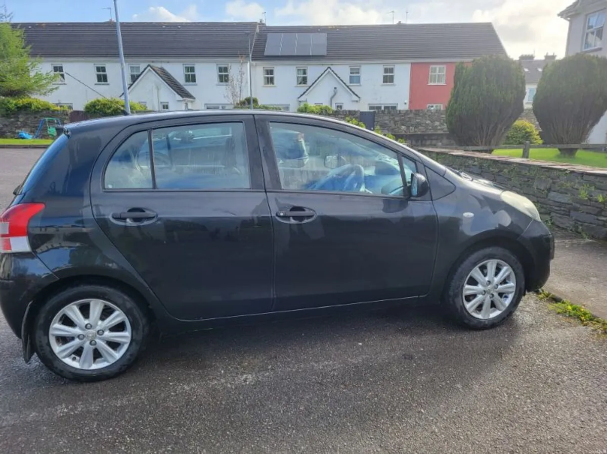 Toyota yaris - Image 1