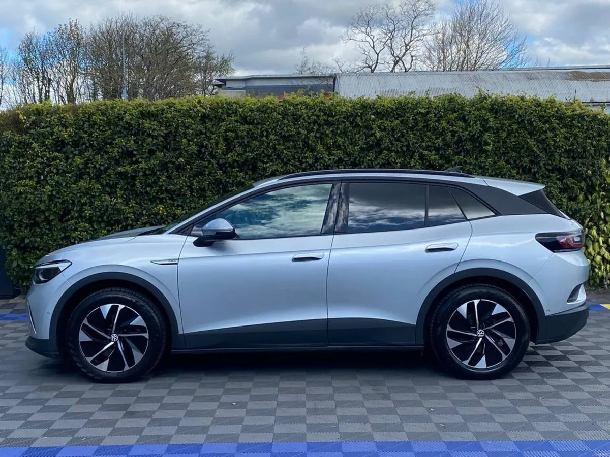 Volkswagen ID.4 PRO LIFE 77KWH // 19" DIAMOND CUT - Image 3