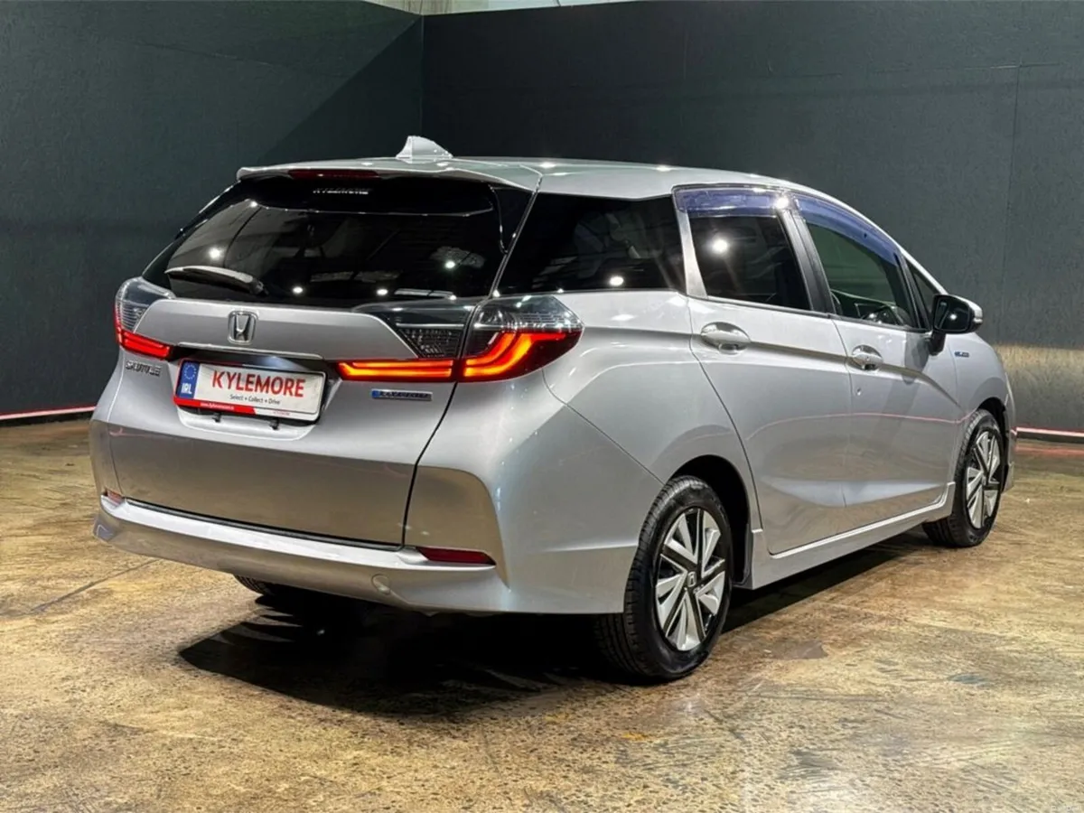 Honda Shuttle HYBRID 1.5L AUTOMATIC - CRUISE CONTR - Image 4