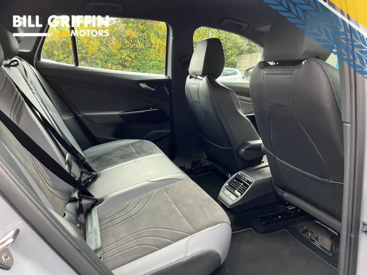 Volkswagen ID.4 PURE LIFE 52KWH // DIAMOND CUT ALL - Image 3