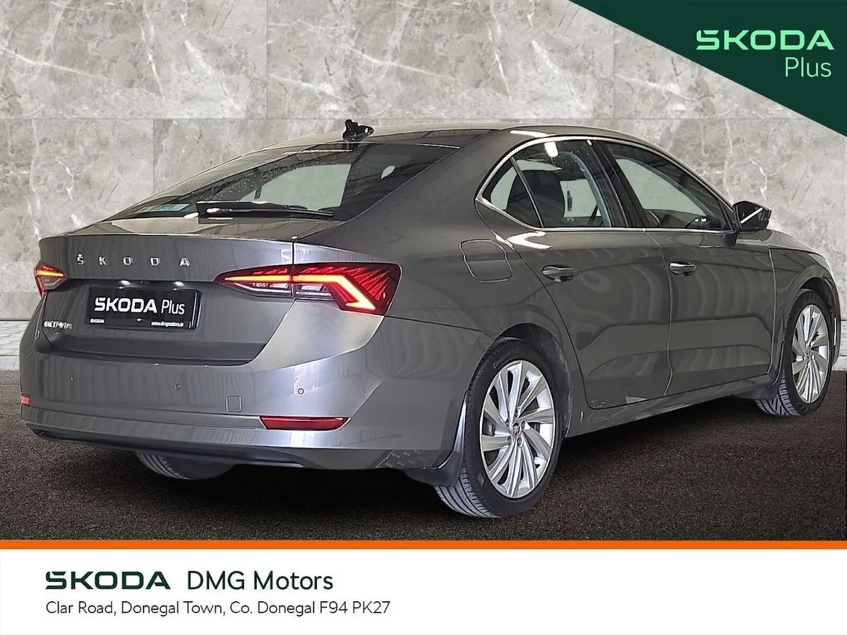 Skoda Octavia 2.0 TDI 150BHP DSG STYLE - Image 3