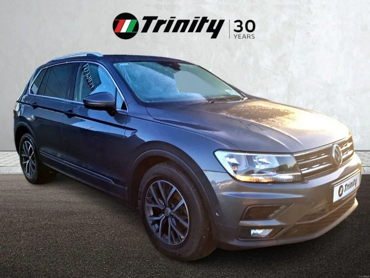 Volkswagen Tiguan ** GLASS ROOF ** REAR REVERSING - Image 1