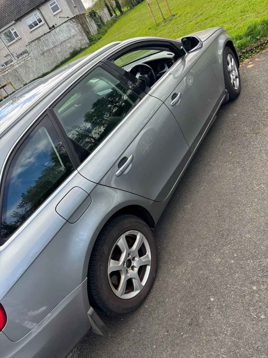 Audi A4 Estate - Image 4