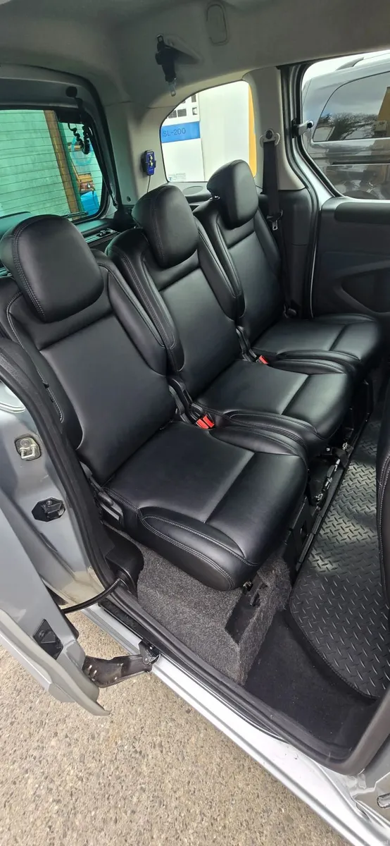 *** TAXI ****Peugeot Partner 2016 - Image 4