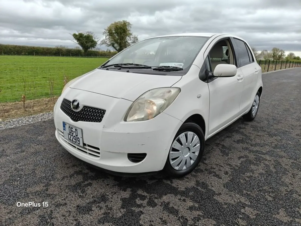 06 Vitz/Yaris AUTO (Tax 09/26 NCT 10/26) Low KMs - Image 4