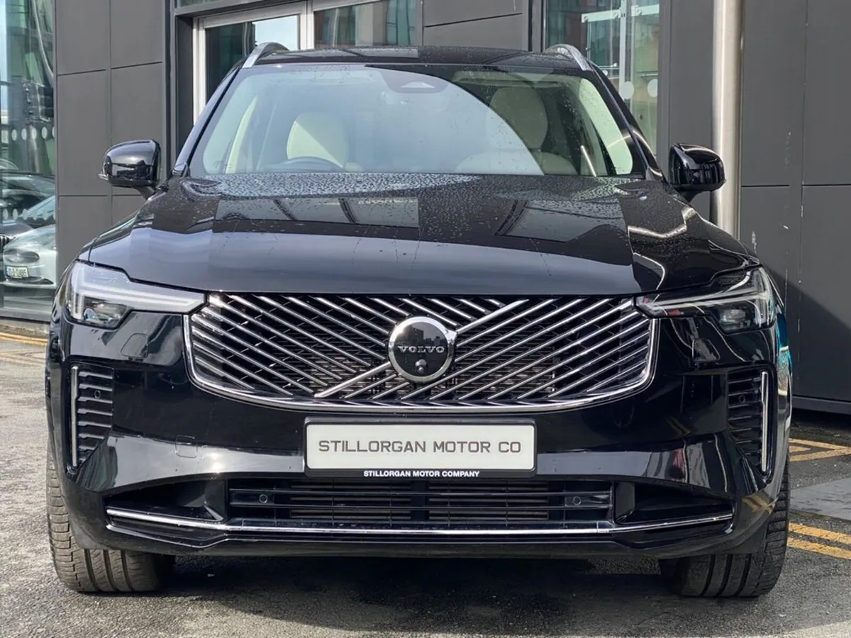 Volvo XC90 T8 Ultra 7 Seat AWD Auto (PHEV) - Image 2