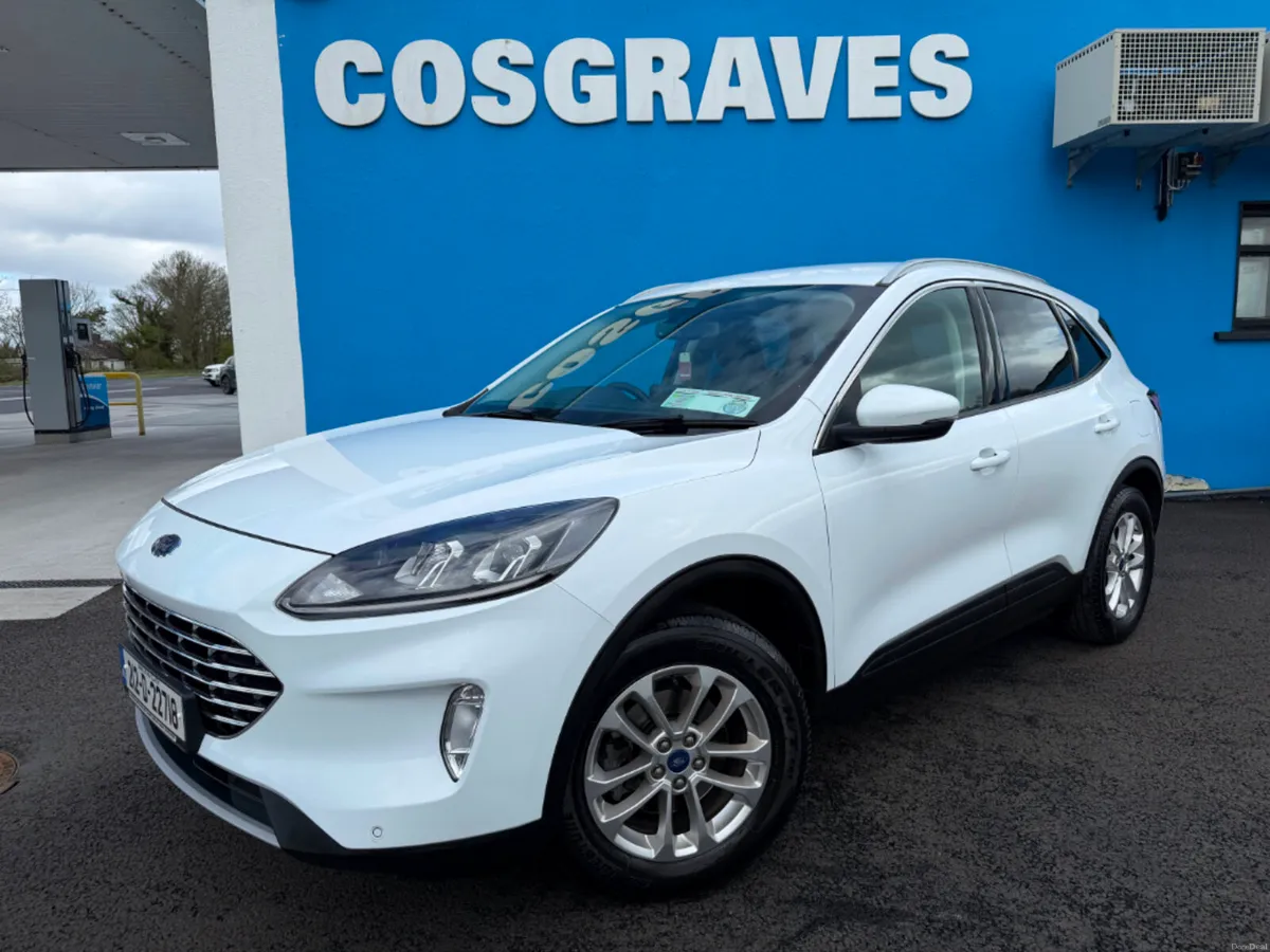 Ford Kuga Titanium 1.5TD120 S6.2 M6 * REVERSING CA - Image 3