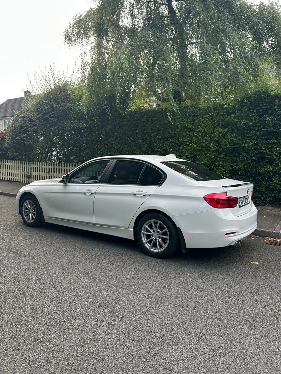 BMW 3-Series 2016 - Image 1