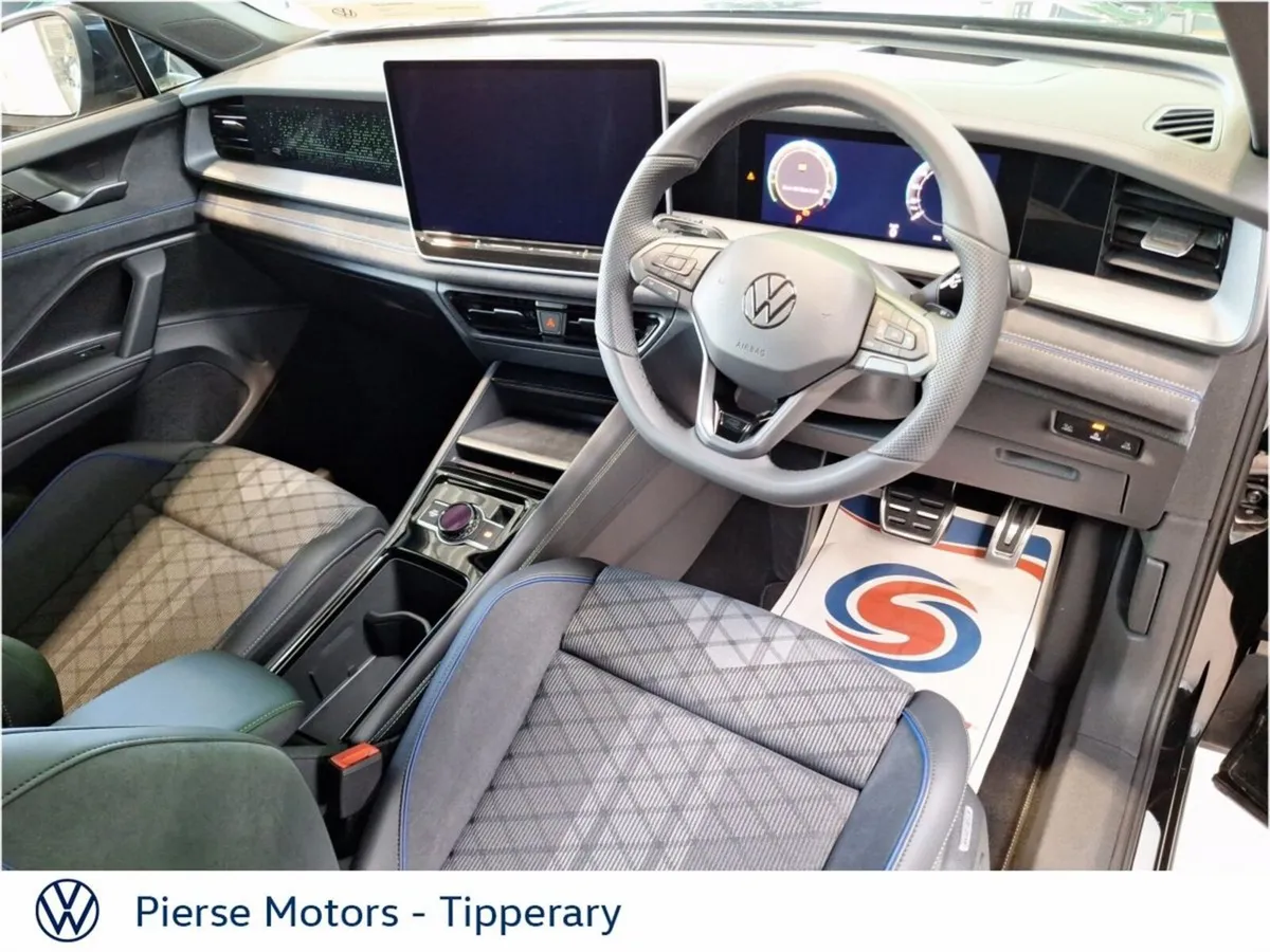 Volkswagen Tayron R-LINE 75 1.5 PHEV DSG 204HP - Image 3
