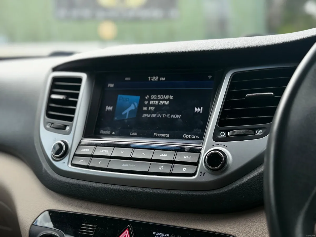 2017 HYUNDAI TUCSON 1.7 EXECUTIVE 5DR - Image 4