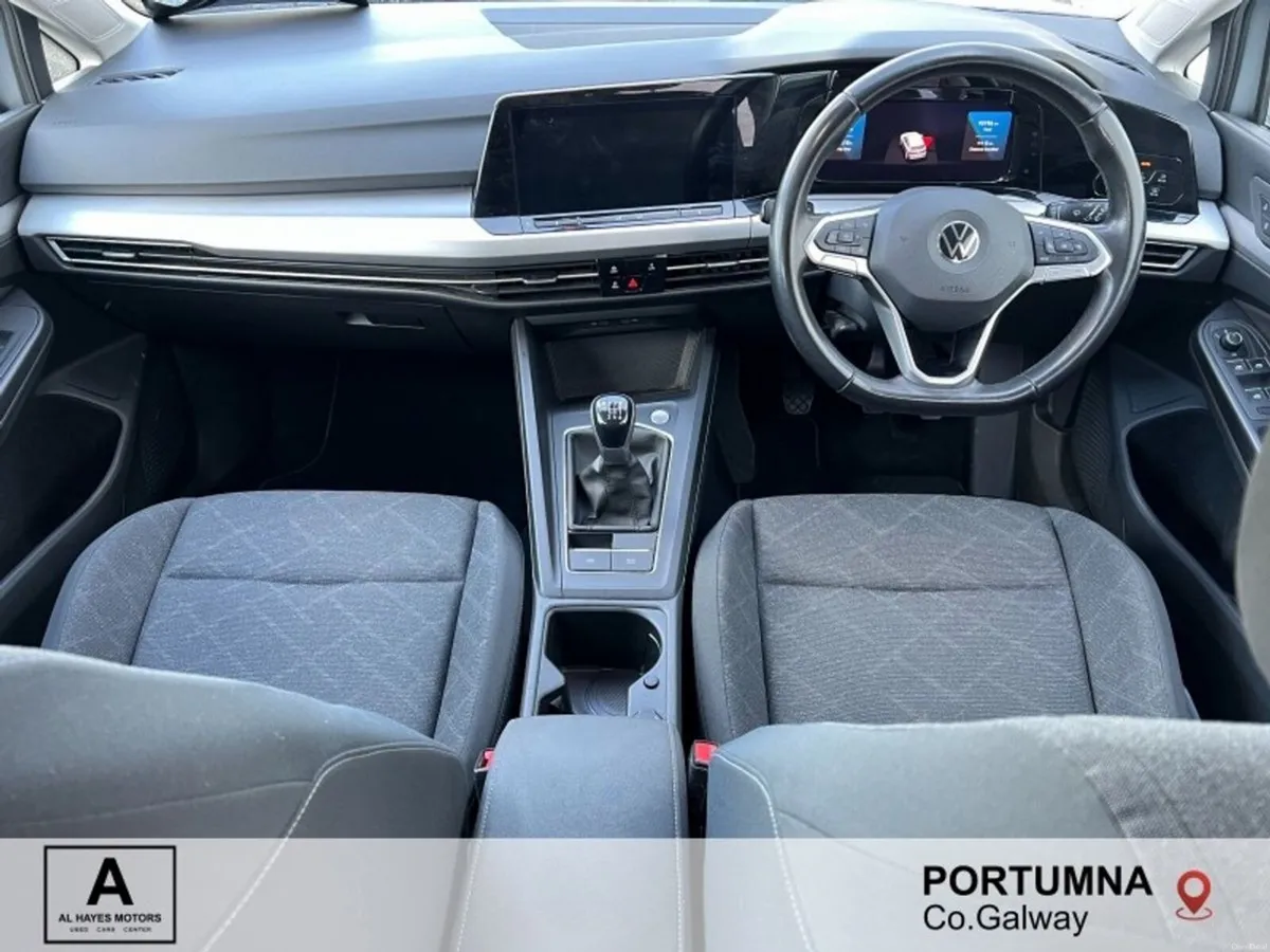 Volkswagen Golf LIFE 2.0 TDI 115HP *FLASH SALE!!* - Image 2