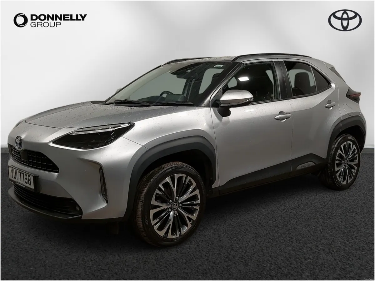 Toyota Yaris Cross Estate Excel - Image 3