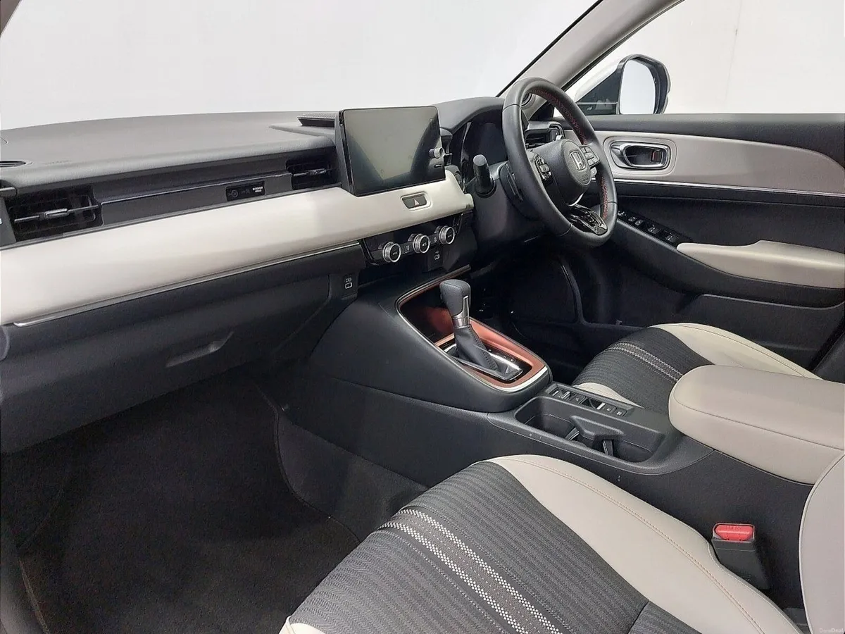 Honda HR-V Hr-V Hatchback Advance Style - Image 2