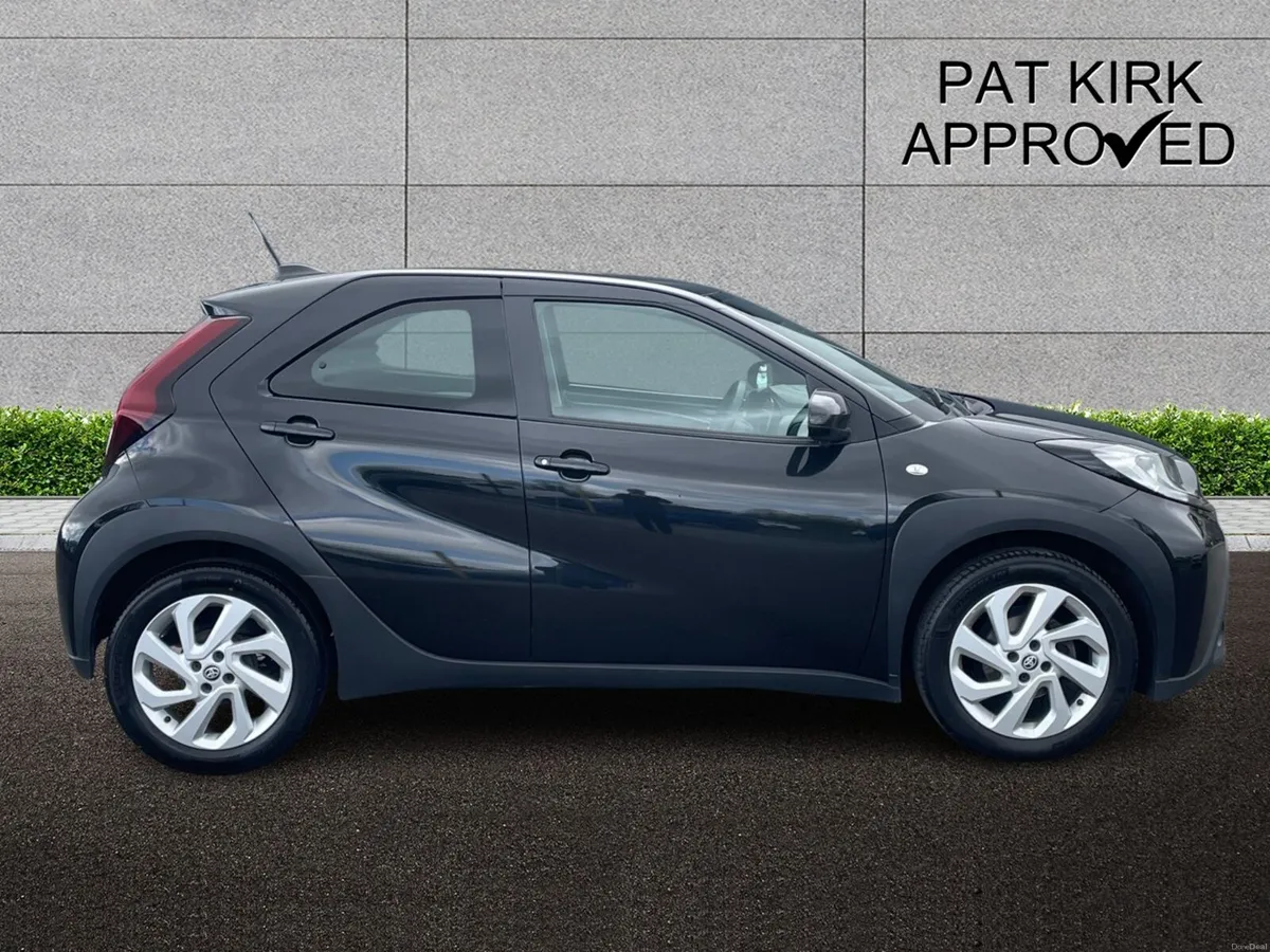 Toyota Aygo X Hatchback Pure - Image 3
