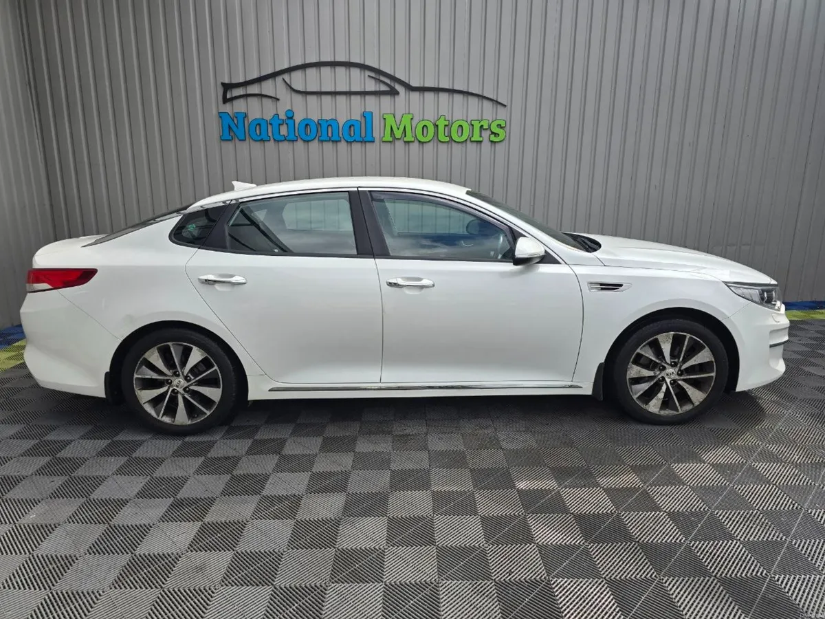 2016 Kia Optima 1.7 D Platinum - Image 3