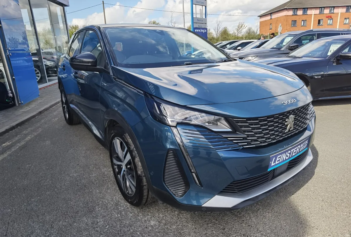 PEUGEOT 3008 1.6 ALLURE AUTOMATIC PHEV - Image 3