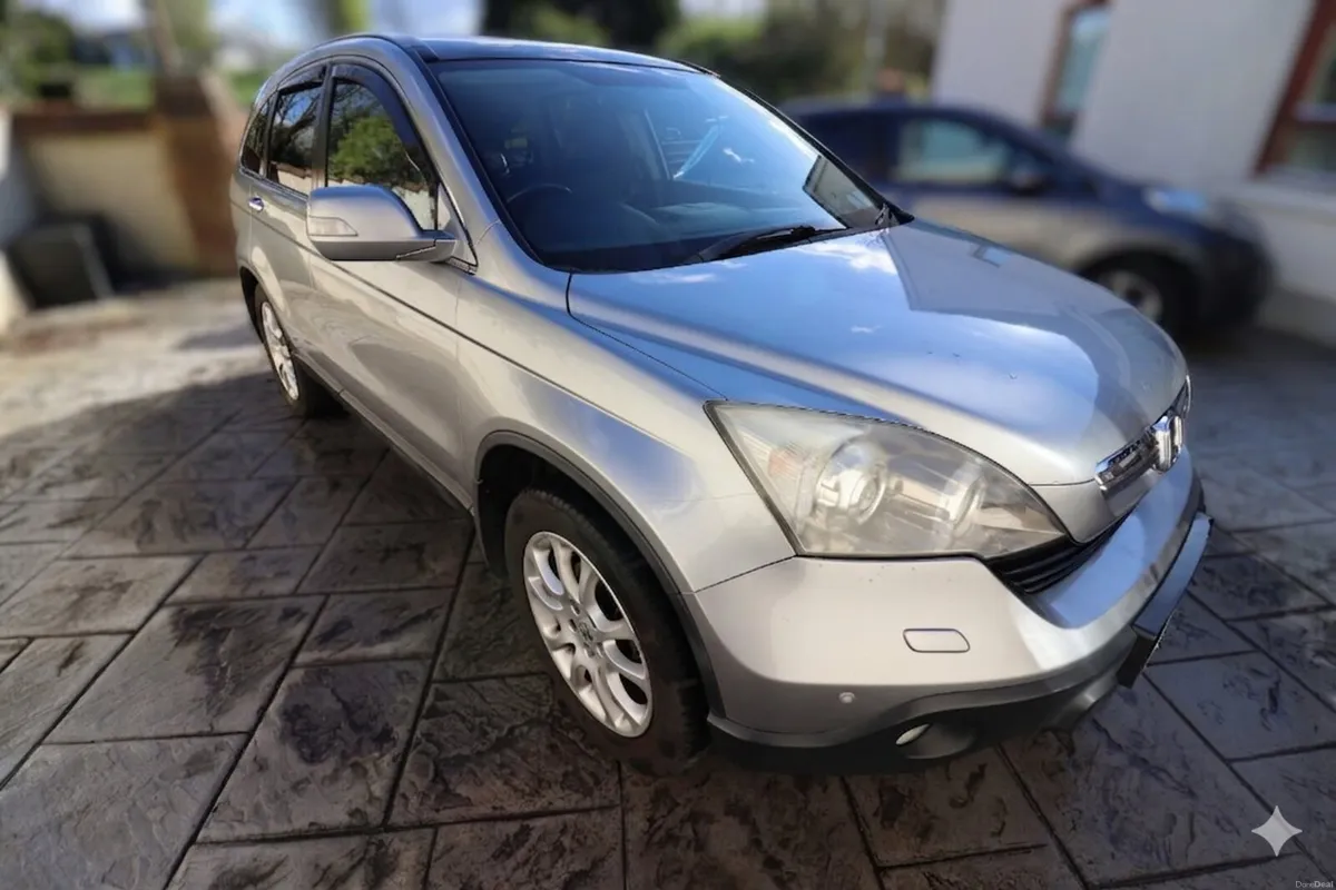 Honda CRV 2007 2.0 petrol manual. EX SPEC. - Image 1