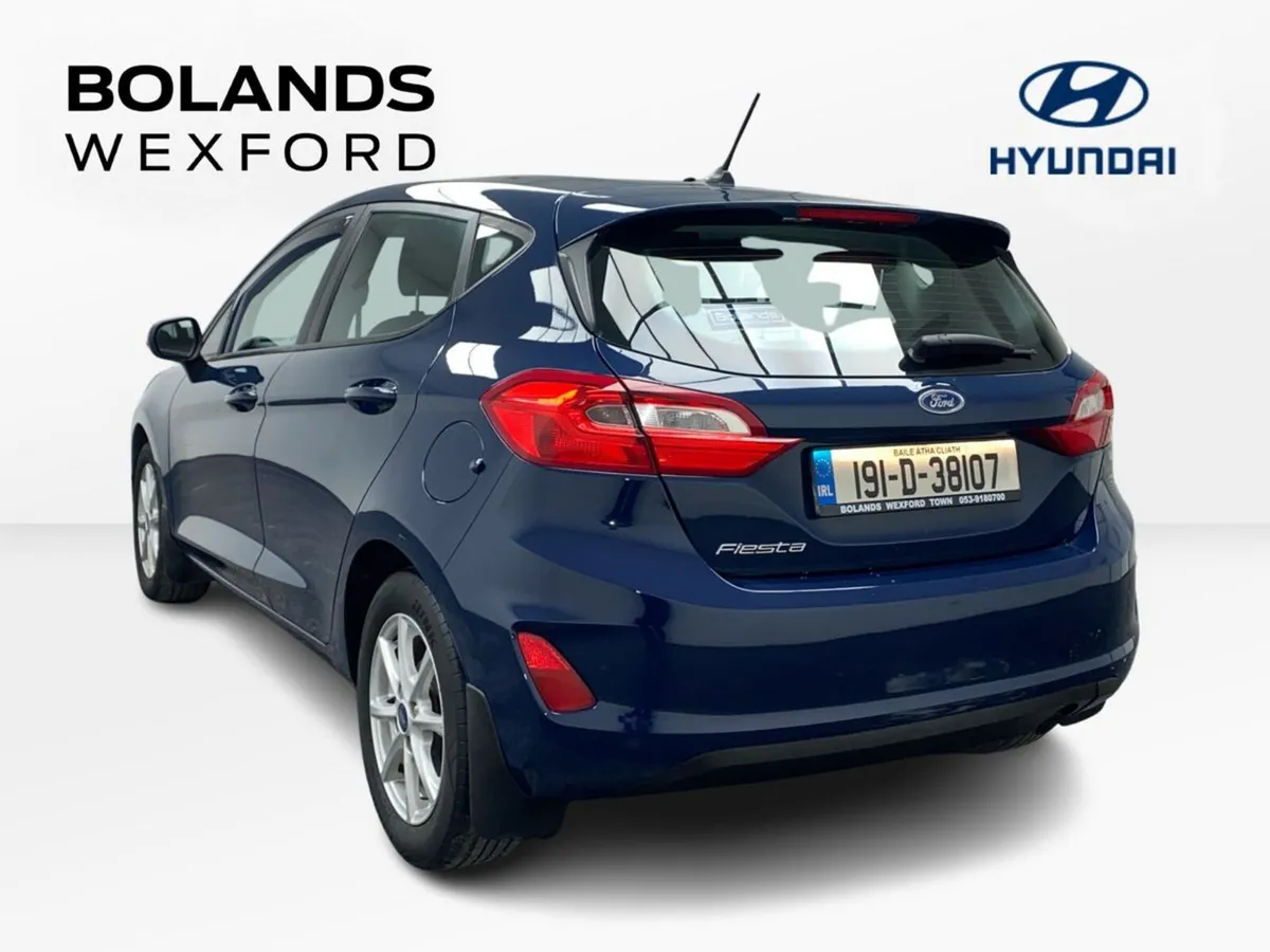Ford Fiesta 1.1L Ti-VCT 70 PS Zetec - Image 4