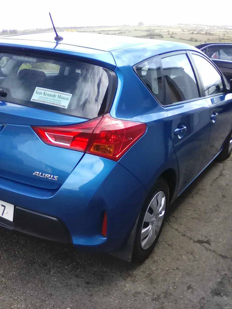 Toyota Auris 2013 - Image 3