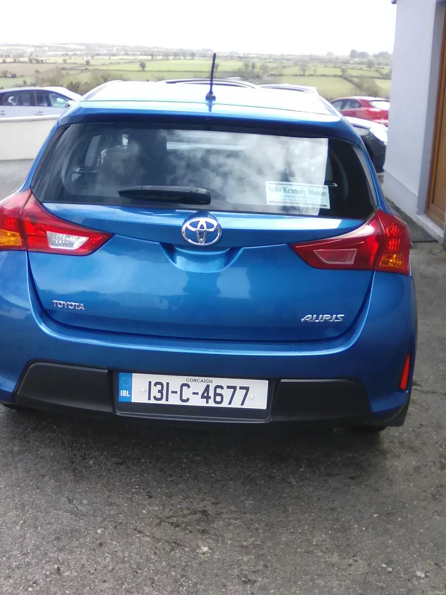 Toyota Auris 2013 - Image 4