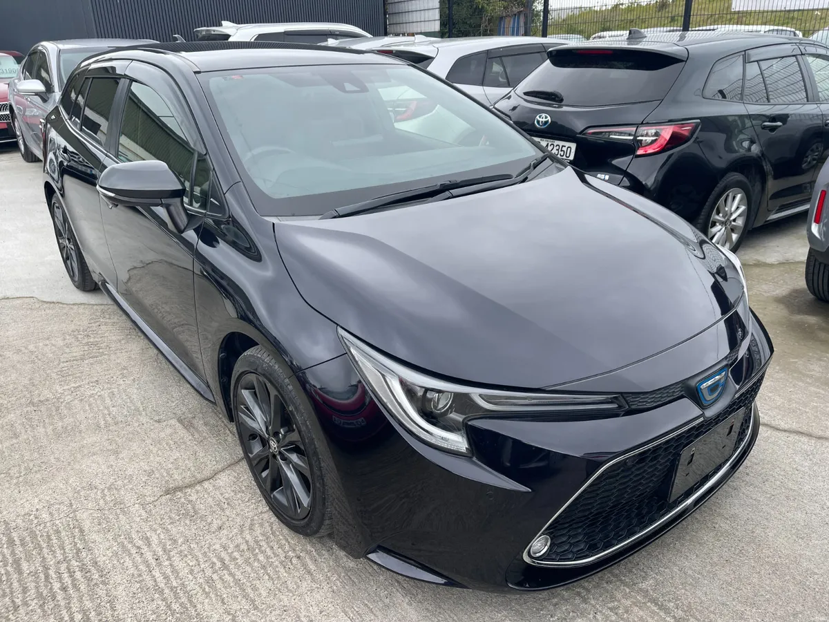 211 Toyota Corolla Hybrid 1.8 Automatic WXB Model - Image 2