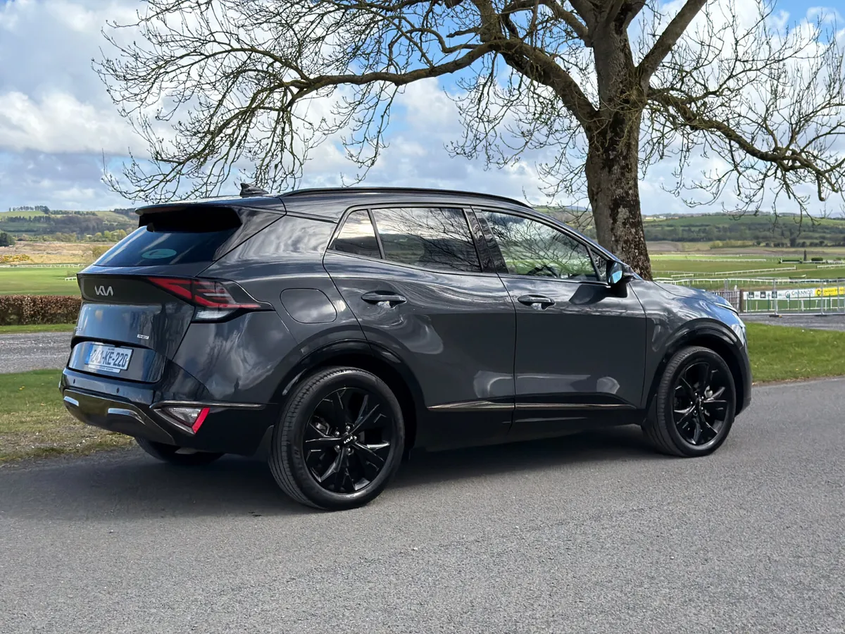 Kia Sportage 2024 PHEV 4WD LOW MILEAGE - Image 4