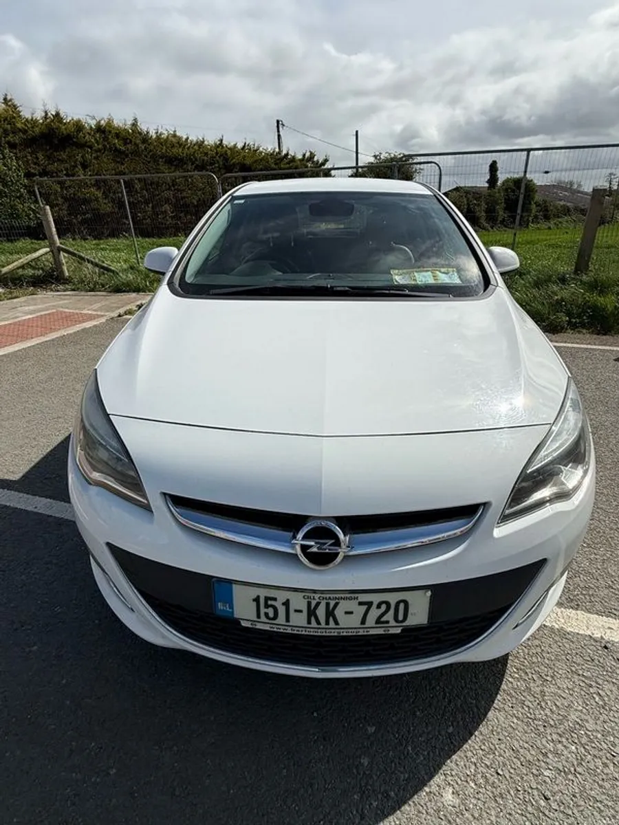 2015 Opel Astra - Image 2