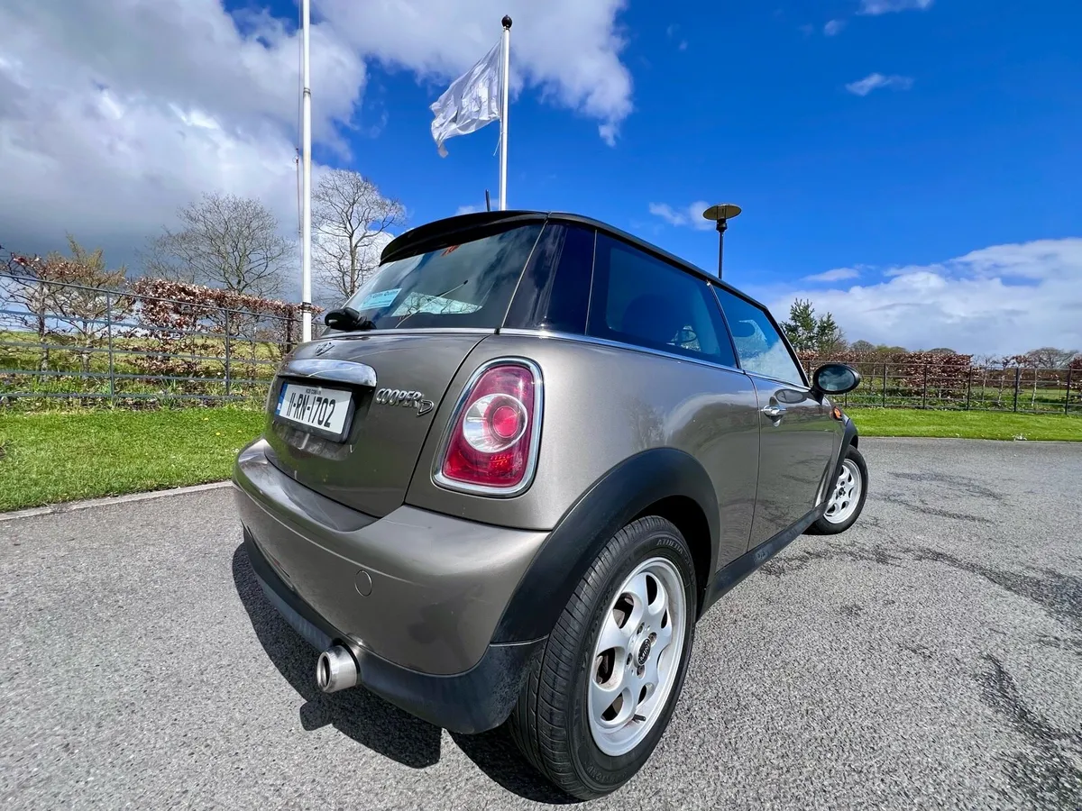 Mini Cooper 1.6 diesel Immaculate Nct 2027 FSH - Image 3