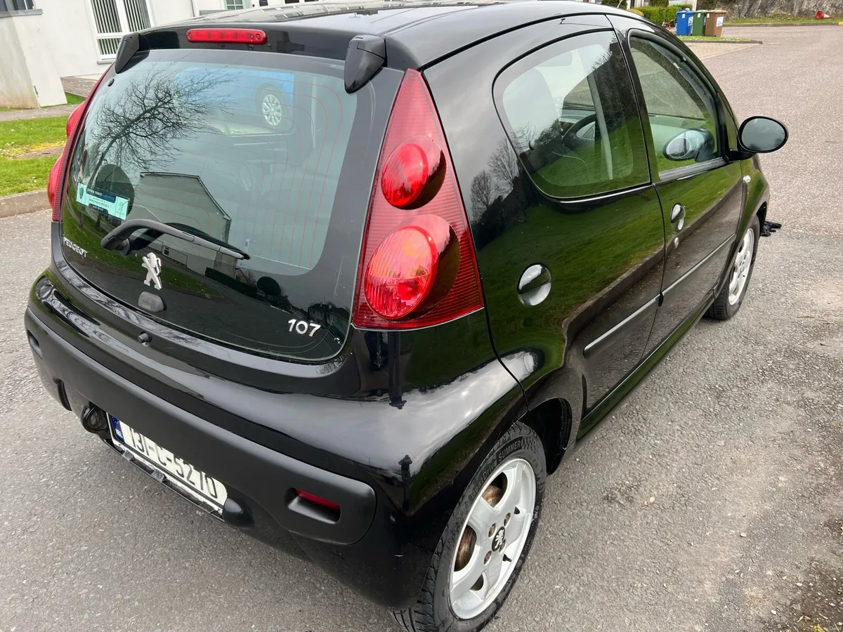 Peugeot 107 1.0 2013 - Image 2