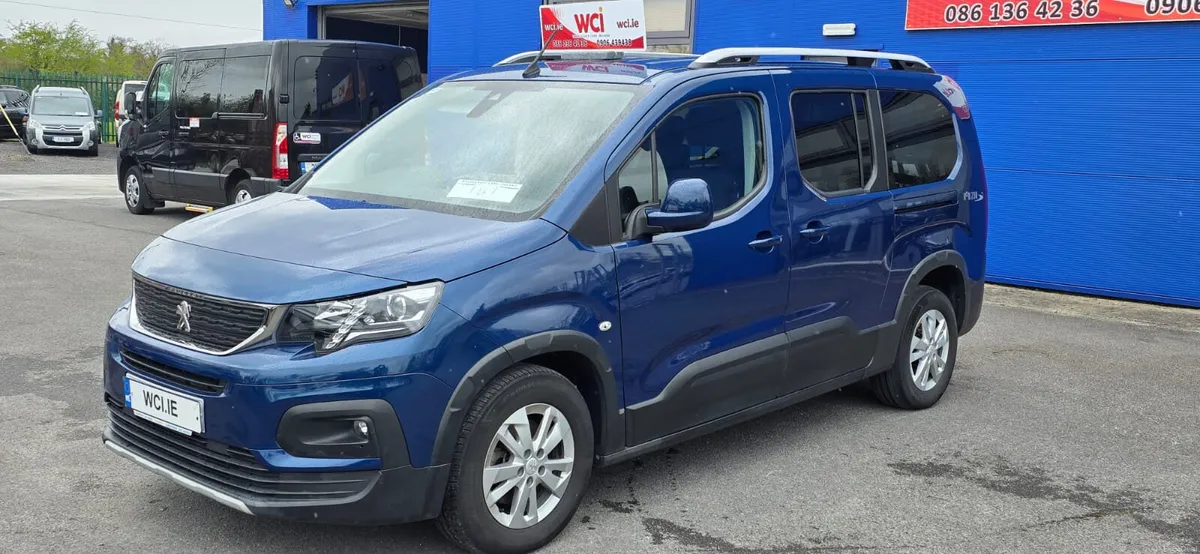 Wheelchair Accessible Peugeot Rifter 2020 - Image 2