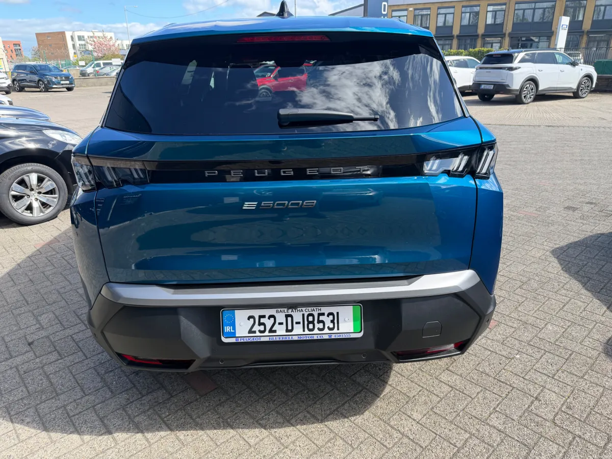 2025 Peugeot 5008 SCRAPPAGE OFFER - Image 6