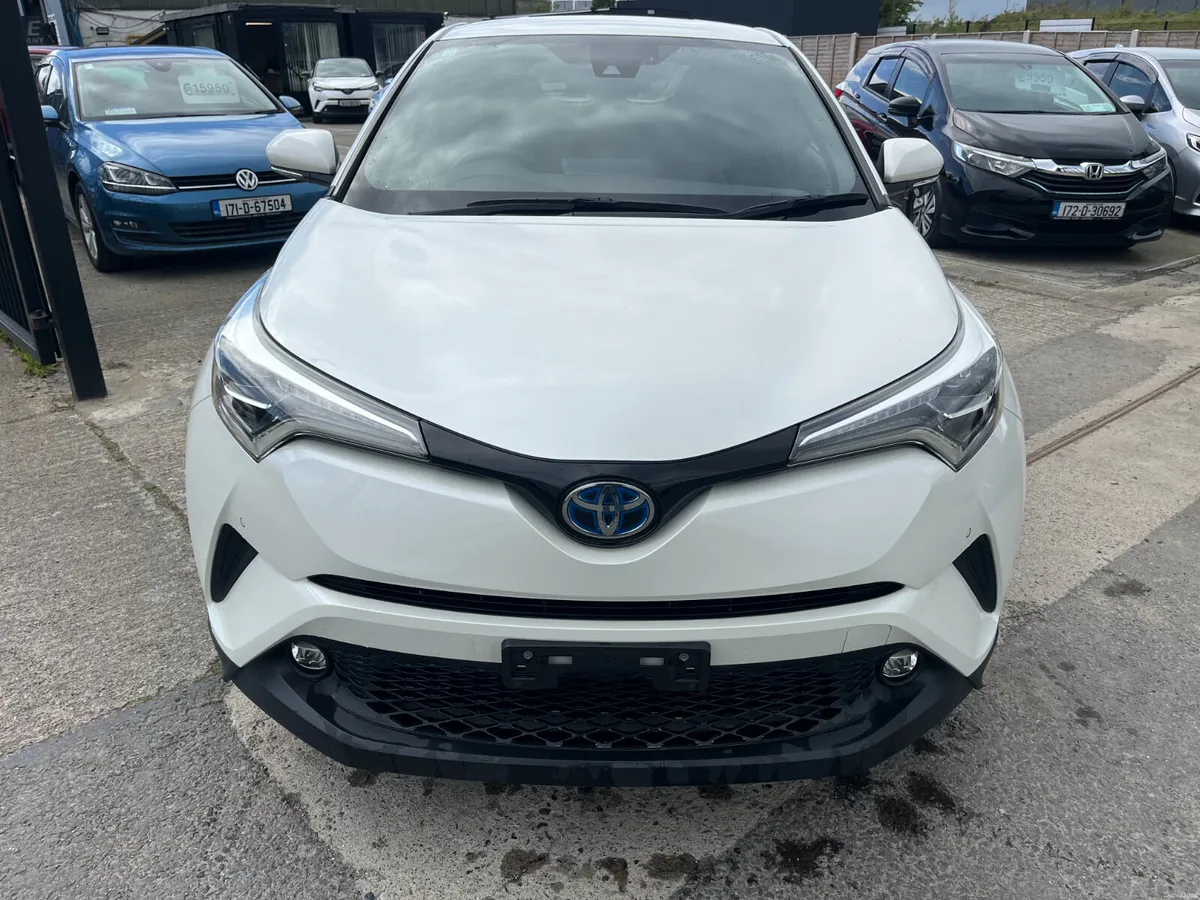 TOYOTA C-HR 2018, 1.8 HYBRID AUTO LOW KM HIGH SPEC - Image 3