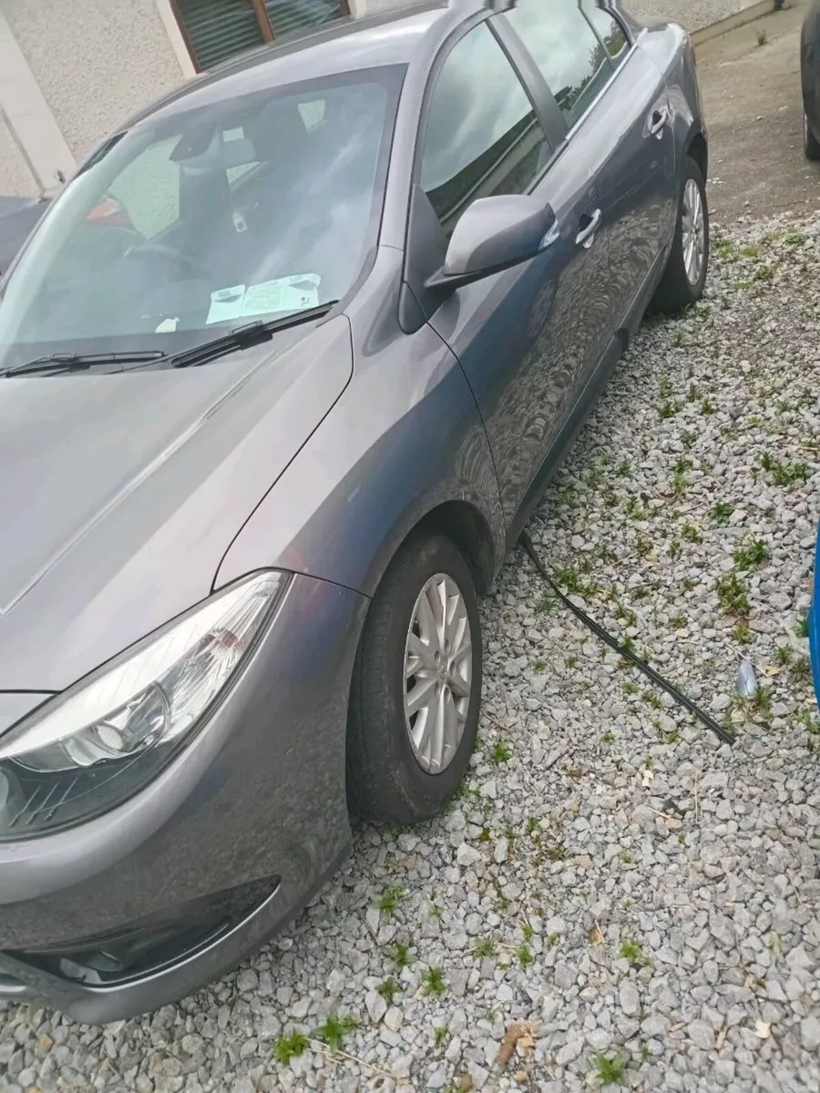 Renault Fluence 2016 NCT 03/28 - Image 2