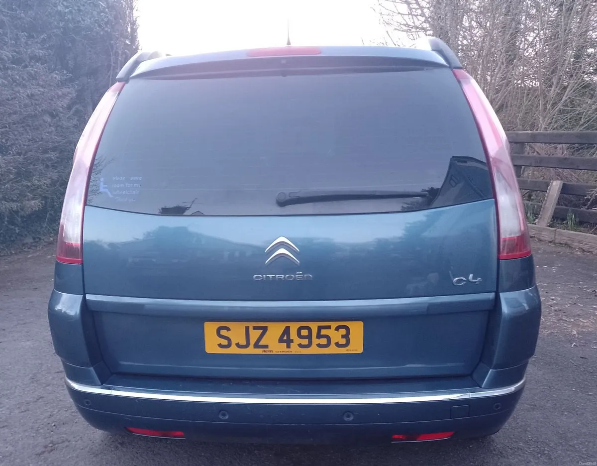 Citroen C4 Picasso 2011 - Image 2