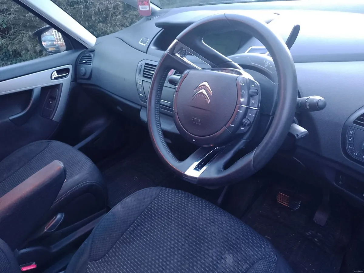 Citroen C4 Picasso 2011 - Image 4