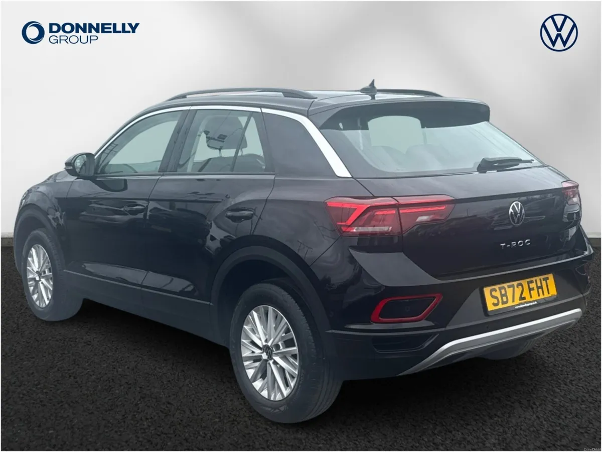 Volkswagen T-roc Hatchback Life - Image 3