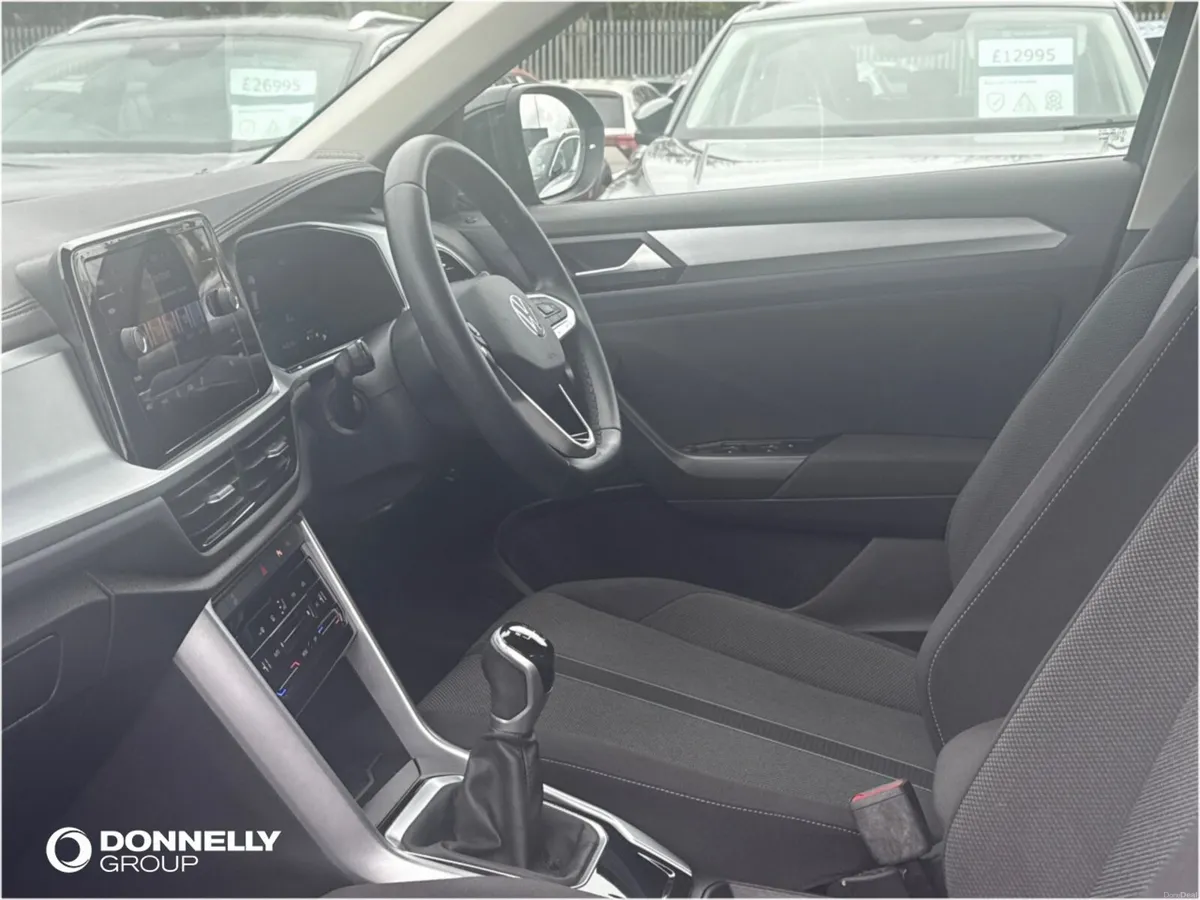 Volkswagen T-roc Hatchback Life - Image 2