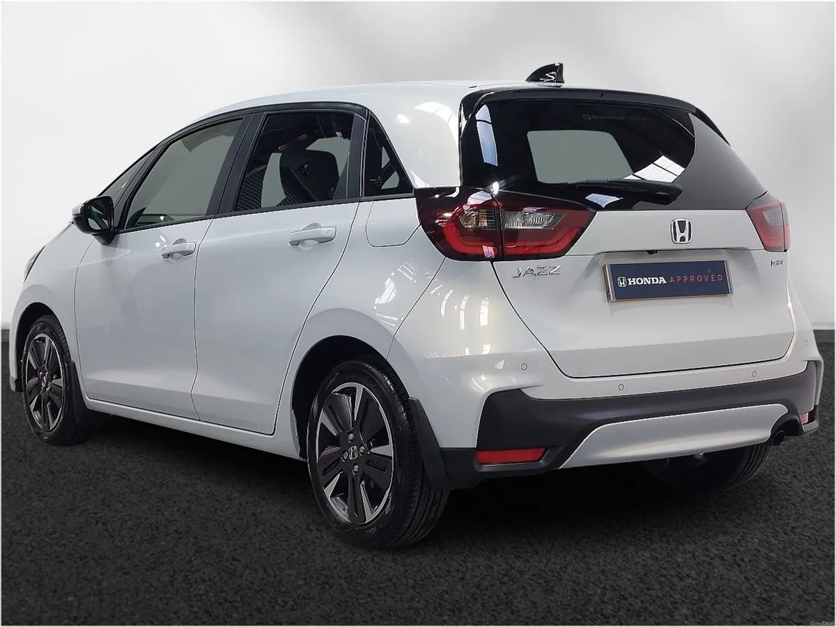Honda Jazz Hatchback Advance - Image 3