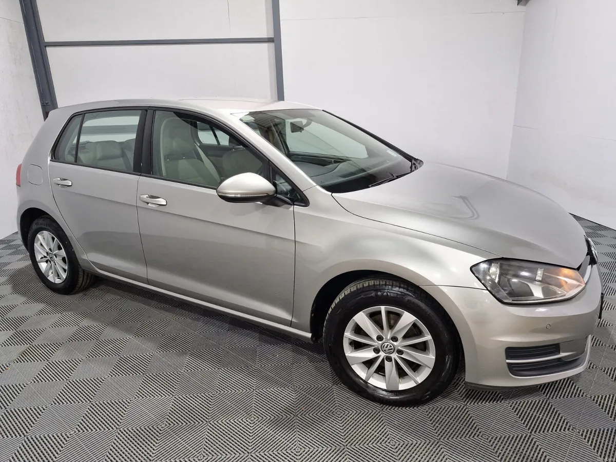 14 Volkswagen Golf Comfortline 1.2 TSi Auto 127 KM - Image 2