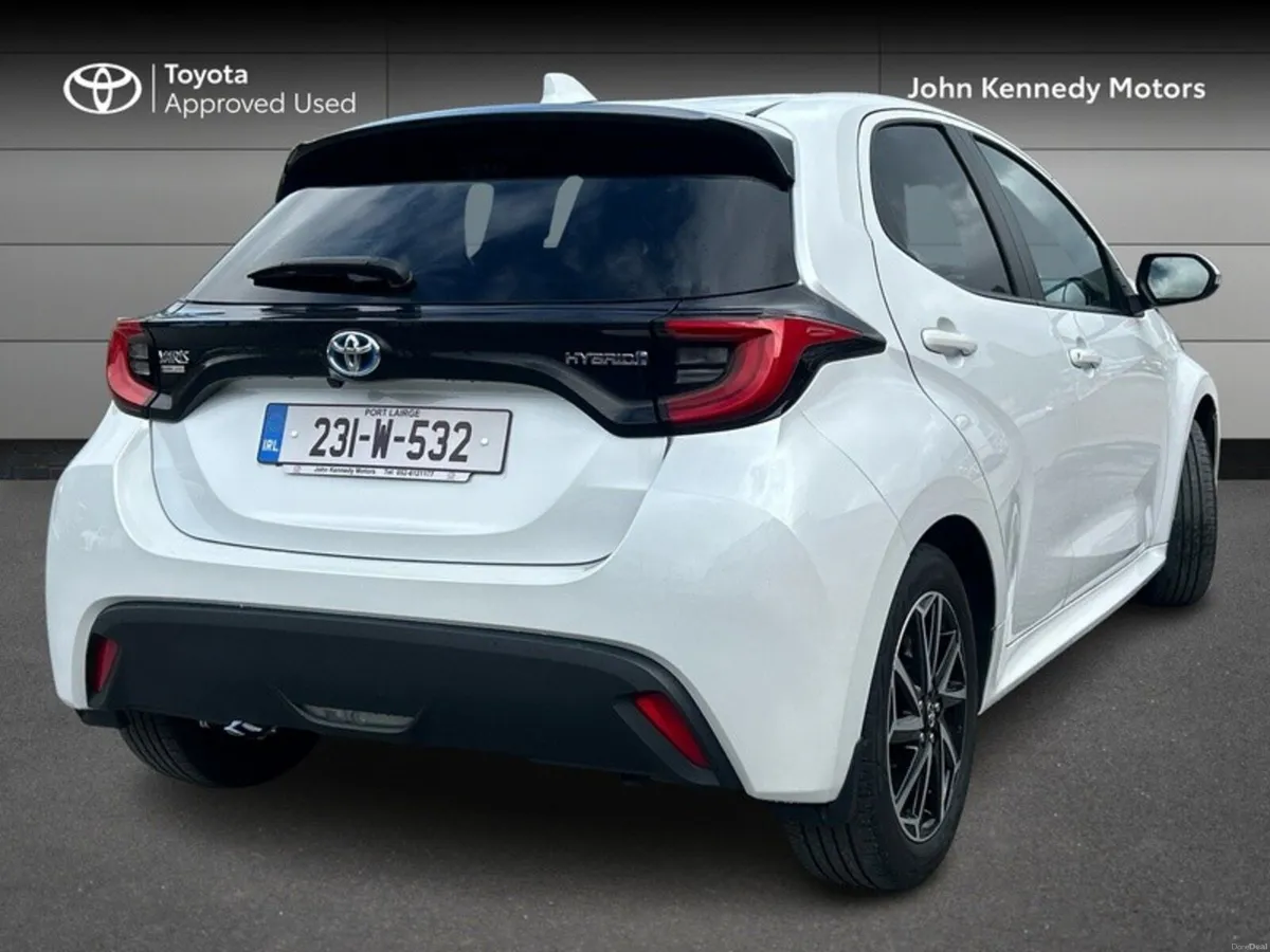 Toyota Yaris 1.5 HYBRID L/SPORT - Image 2