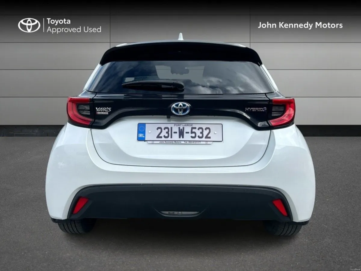 Toyota Yaris 1.5 HYBRID L/SPORT - Image 4