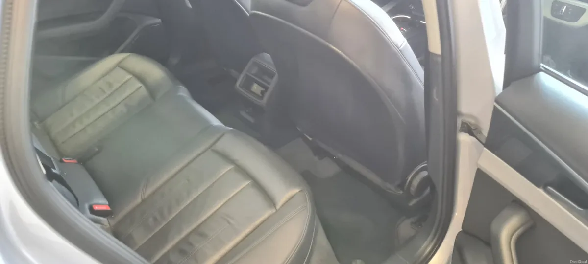 Audi A4 2019 - Image 5