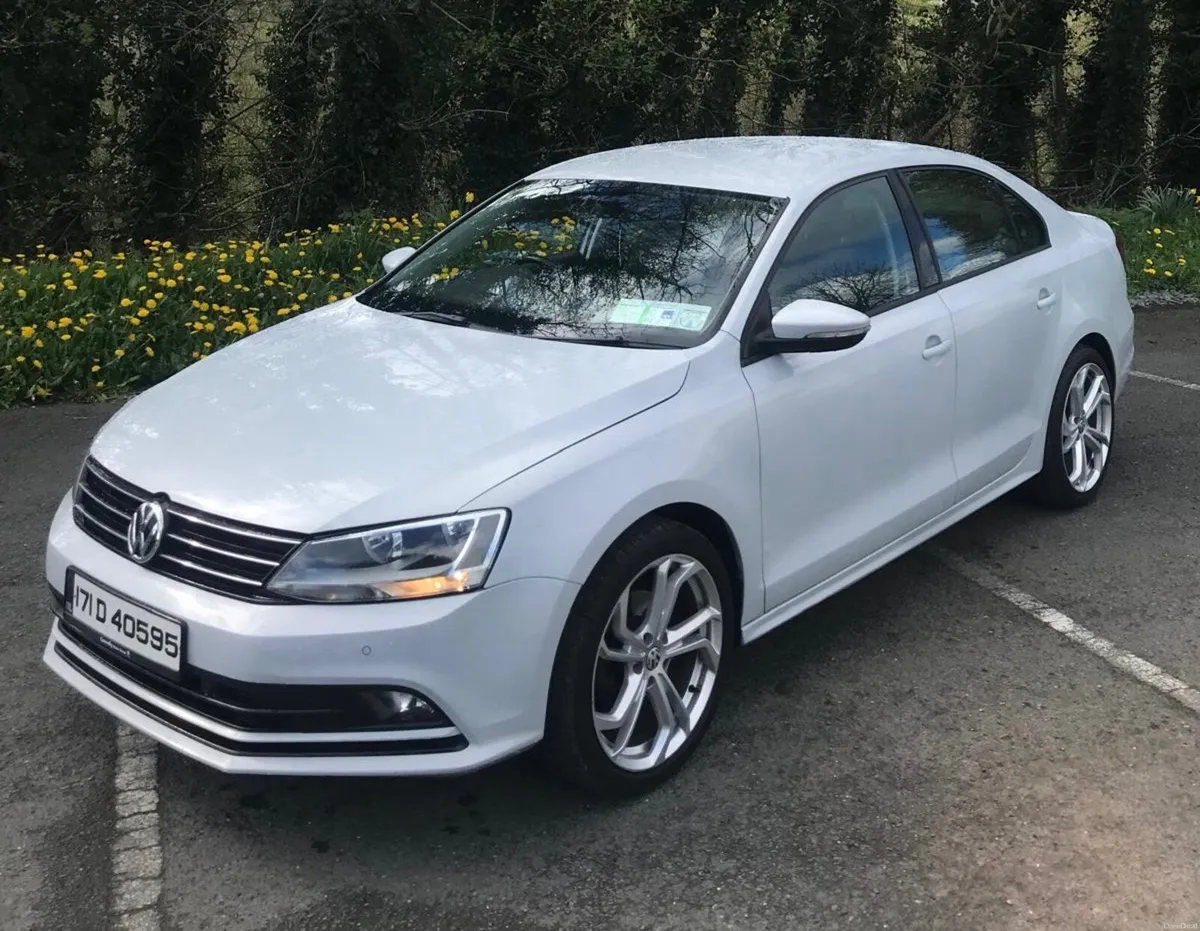 2017 Volkswagen Jetta 2.0 TDI DSG - Image 1