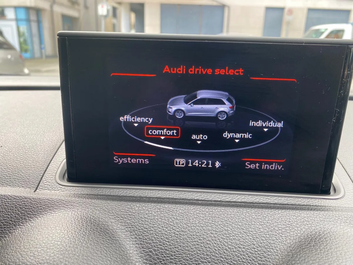 Audi A3 2015 - Image 4