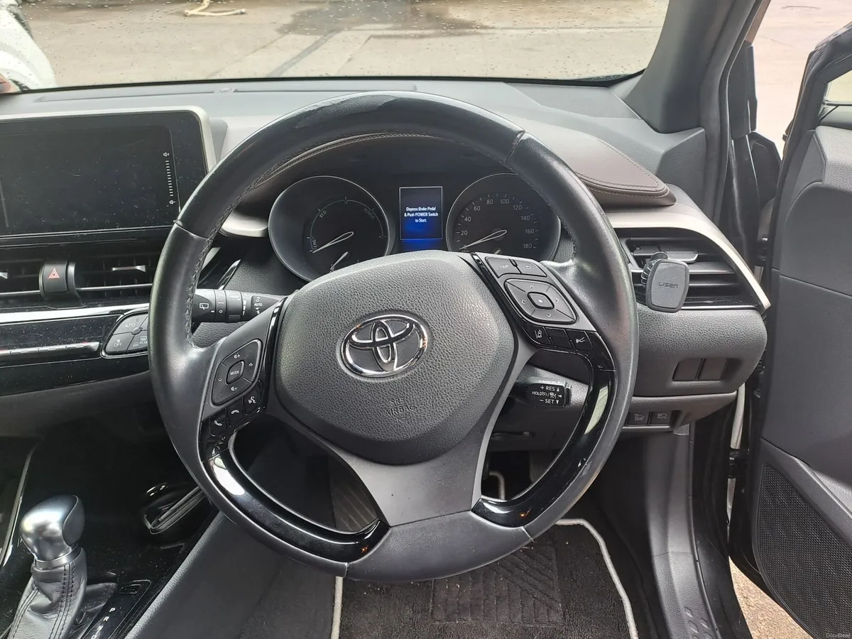 Toyota C-HR 2018 - Image 3