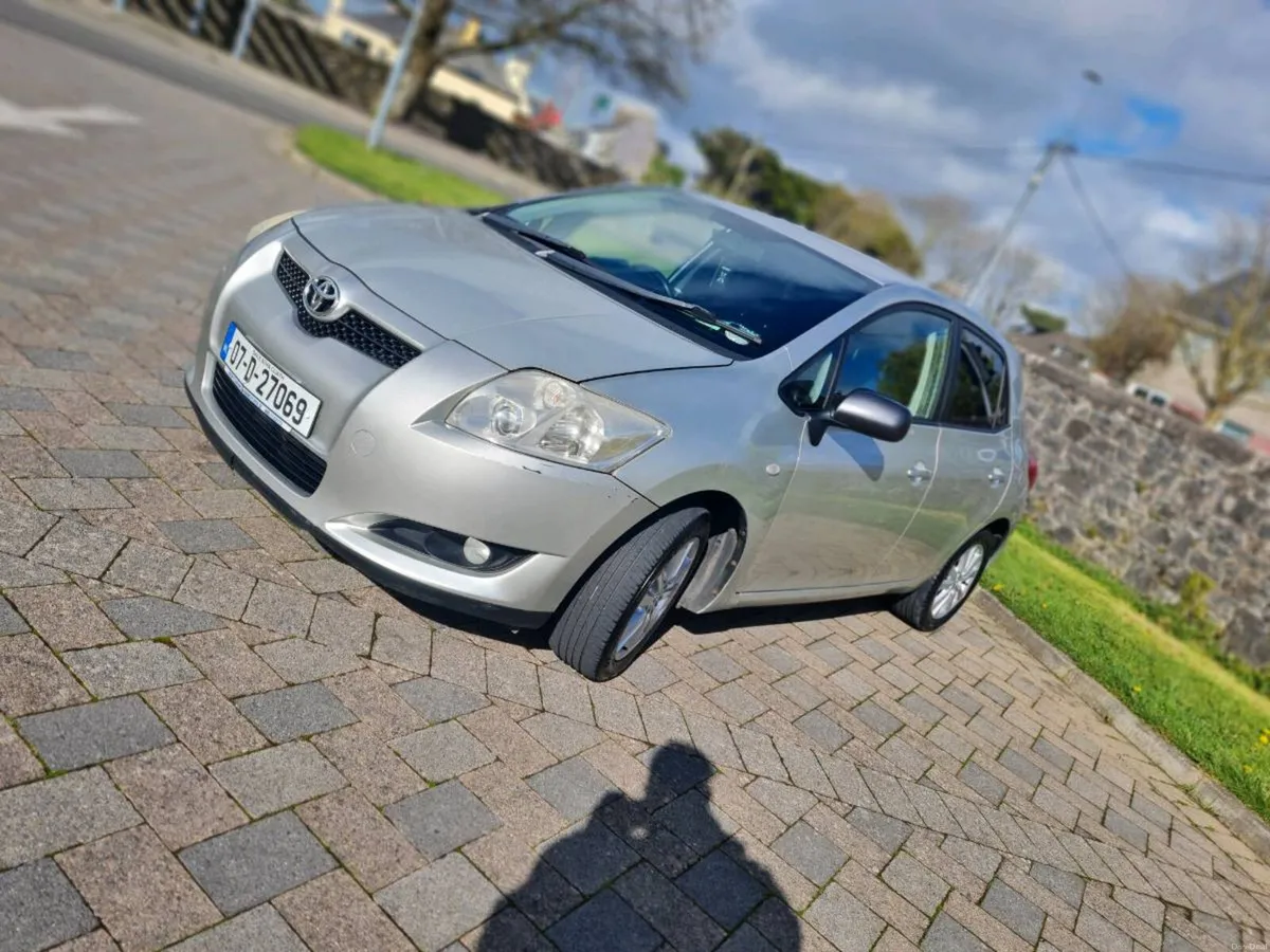 2007 TOYOTA AURIS LUNA-S Taxd MINT CONDITION - Image 1