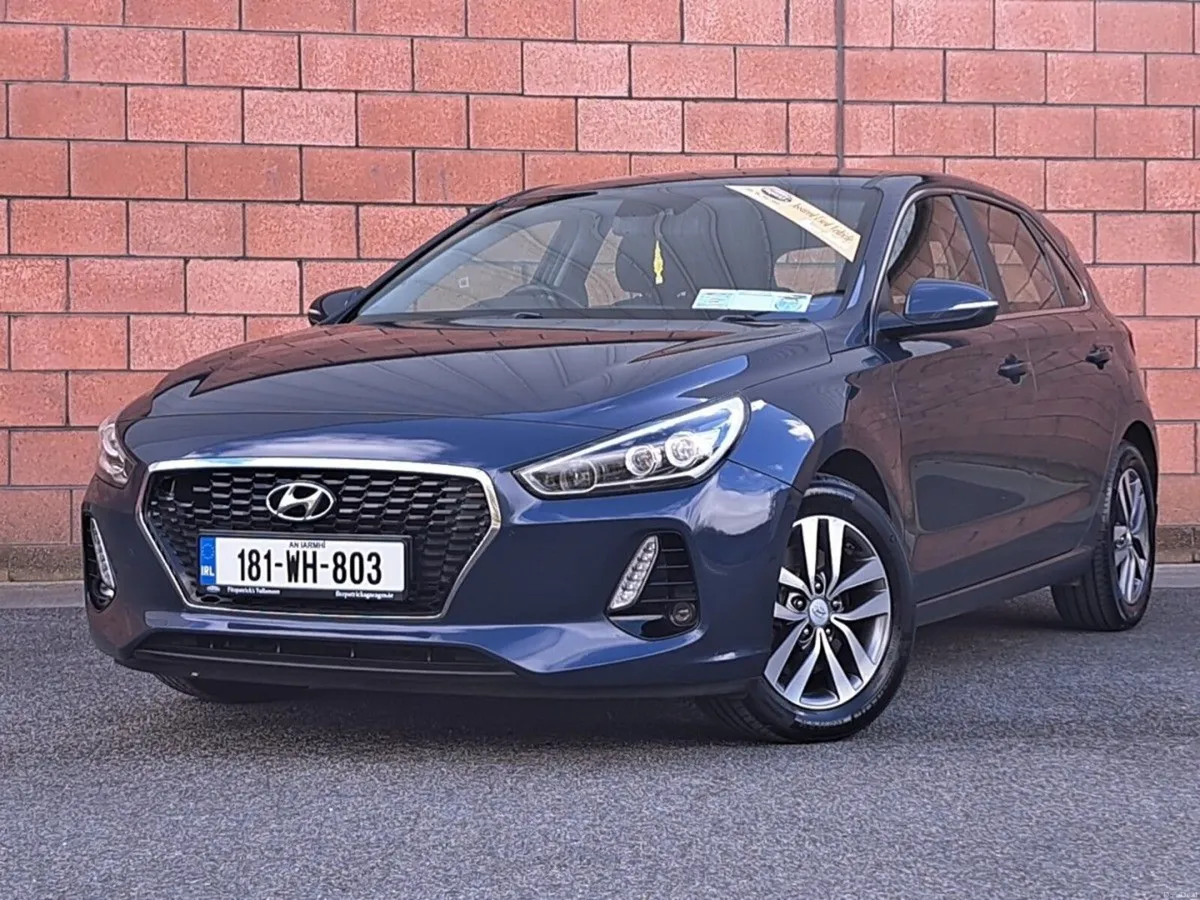 Hyundai i30 Deluxe Plus model 1.6 Diesel with full - Image 3