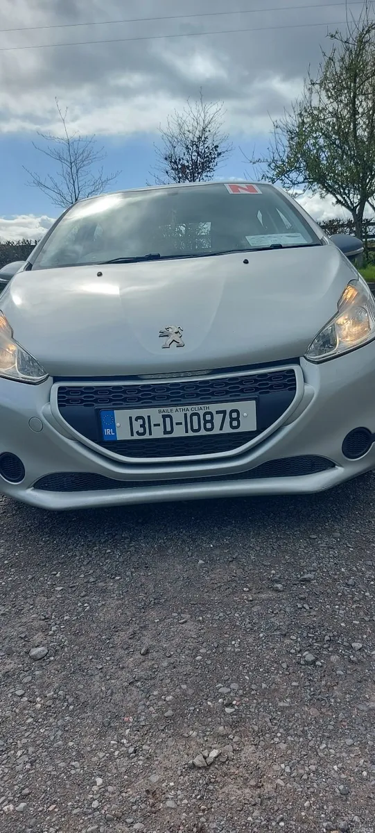 Peugeot 208 2013 - Image 2