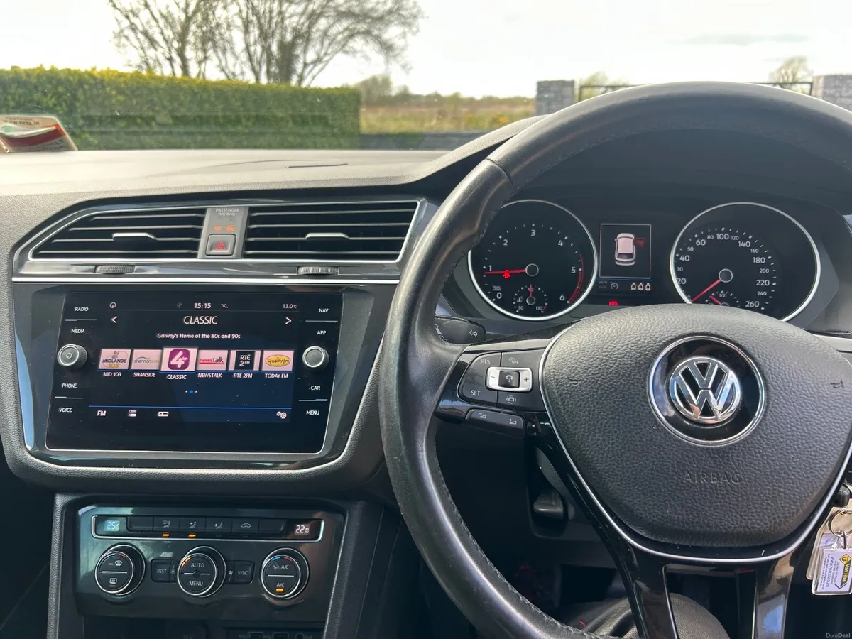 Volkswagen Tiguan 2019 - Image 3