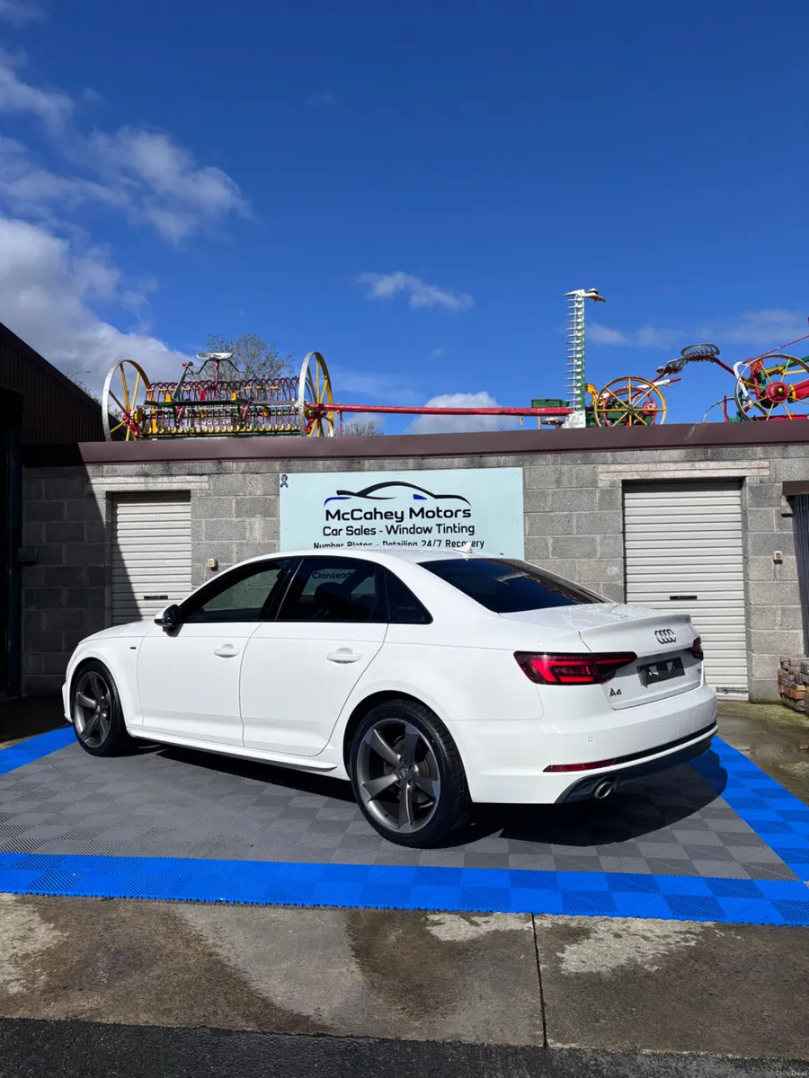 Audi A4  s line - Image 3